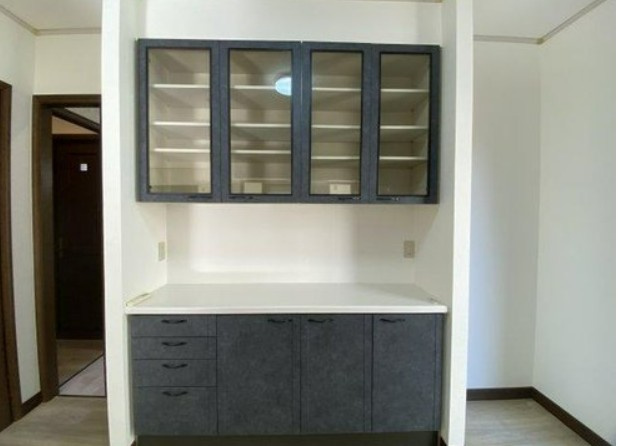 【中古】川越市かすみ野軽量鉄骨中古住宅のキッチン|たくさん入るカップボード付き☆