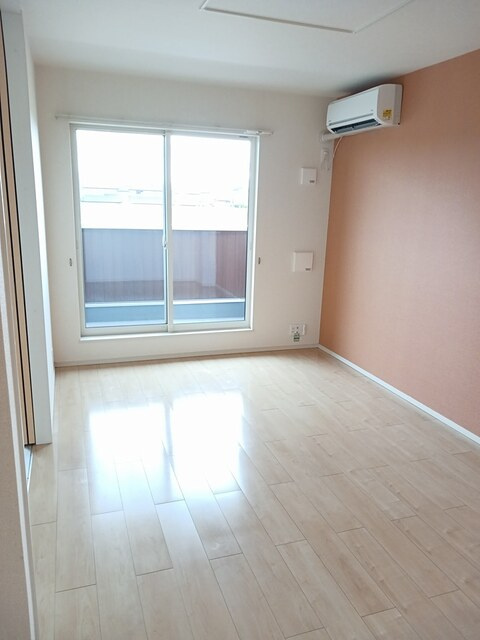 ブリーゼ楓Ⅱ　Ｂの居間・リビング|居室・リビング