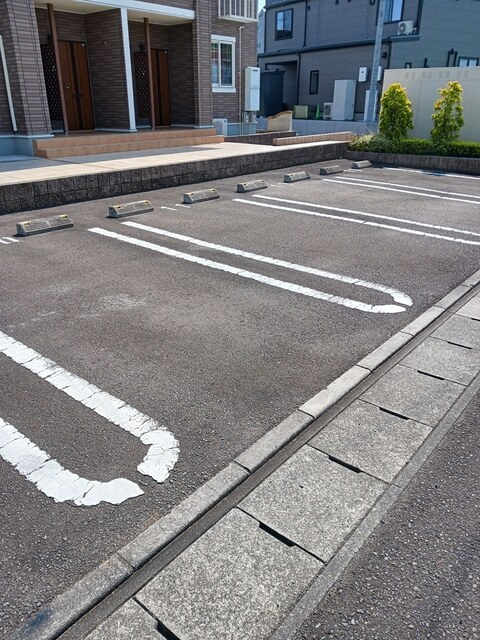 ヴィラ・ルピナスⅡの駐車場|駐車場