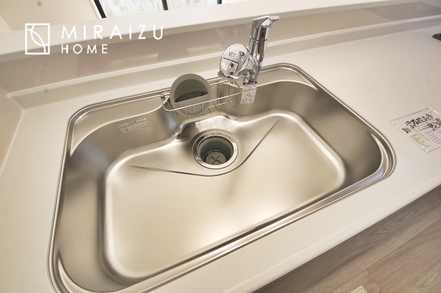 【洋室】 | 平日・休日問わず、いつでもご見学が出来ます♪☆実際に見て、触れて感じる安心のお住まい探しを体験して下さい♪☆物件情報だけでなく、地域の特色などなどエリア情報もお伝え出来たら嬉しいです♪