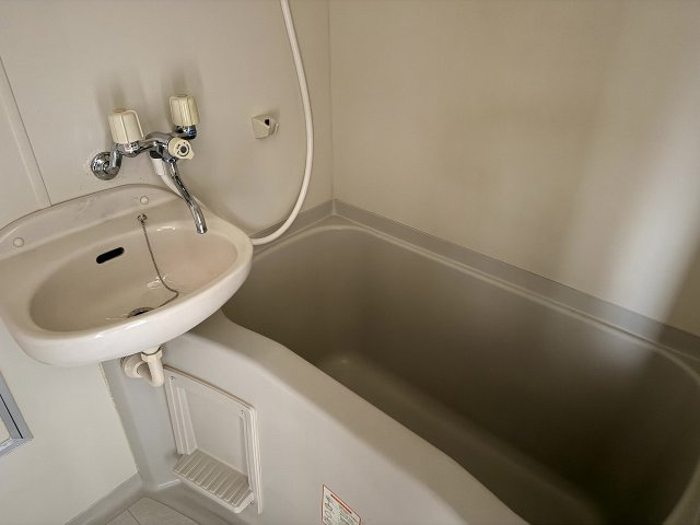 シティコア舞子の浴室