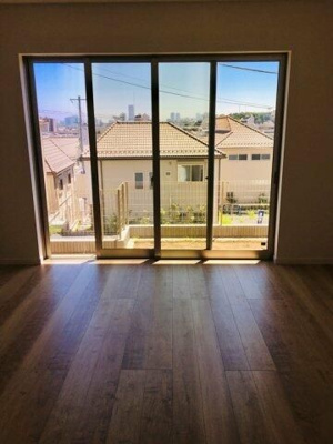 【洋室】 | 西寺尾戸建