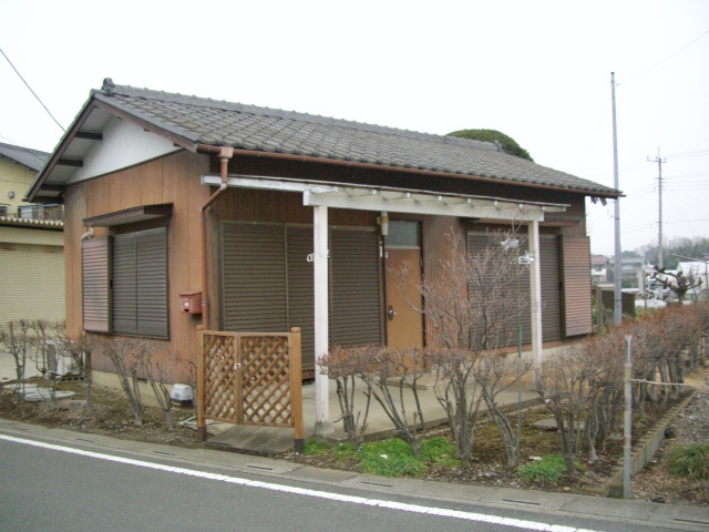 柏崎関根貸家の外観