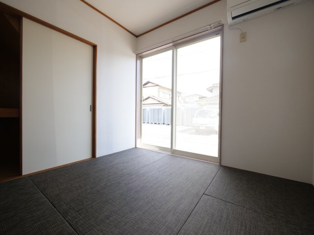 メゾネット花尻の和室