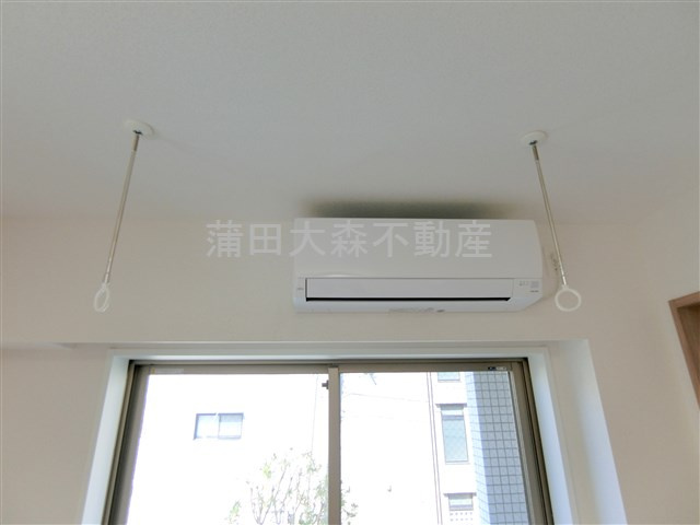 ARCOBALENO UMEYASHIKI アルコバレーノ梅屋敷の設備|エアコン　室内物干し