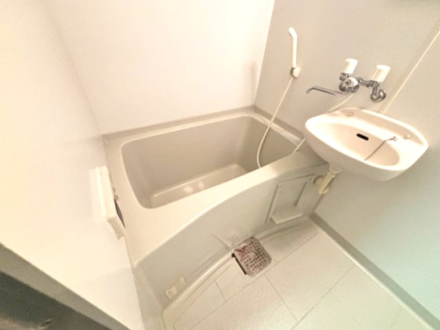 ブロスコート六甲Ⅱの浴室