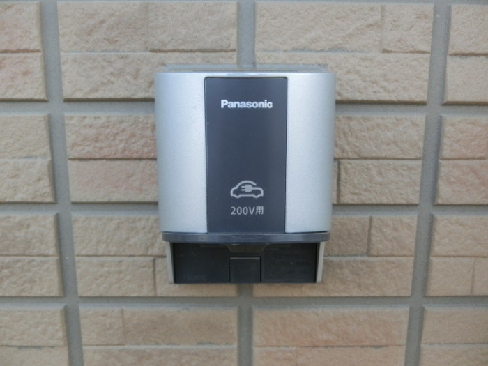 ファースト ステージの設備|EVコンセント付きで、電気自動車もOKです。