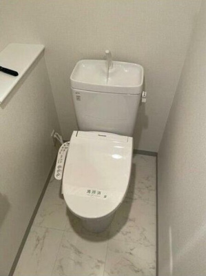 【トイレ】 | ステージファースト中野駅前 | 温水洗浄便座。