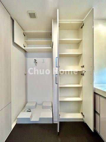 BELISTA押上駅前のランドリースペース|【ランドリースペース】担当者がスケールを持ち歩いておりますので、ご見学時には現在お使いの洗濯機などがきちんと収まるかなどもチェックして下さい。見学前に測っておくと非常に便利だと思います。