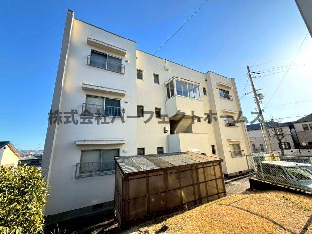 香里ヶ丘日東マンションD棟の外観|外観です