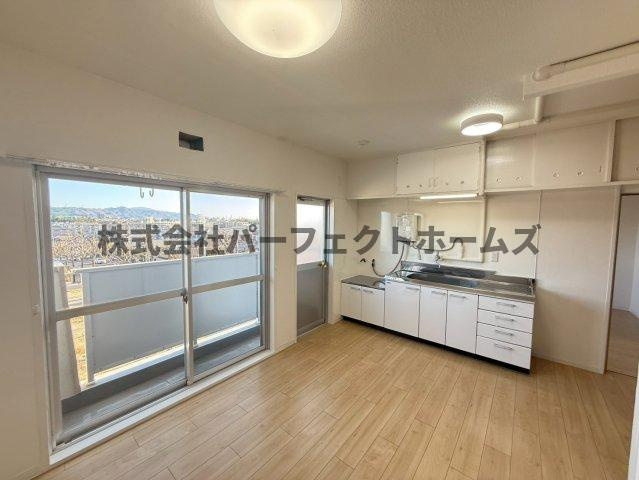 香里ヶ丘日東マンションD棟の居間・リビング|おしゃれなリビングです