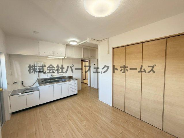 香里ヶ丘日東マンションD棟の居間・リビング|使いやすい居間です