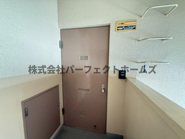 香里ヶ丘日東マンションD棟の玄関|毎日通る玄関はこちらです