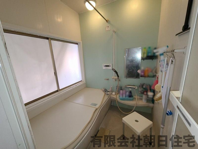 【浴室】 | 玉湯町玉造中古戸建 | 大きな浴槽です