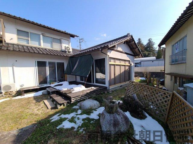 【庭】 | 玉湯町玉造中古戸建 | 簡単な家庭菜園も楽しめるお庭です