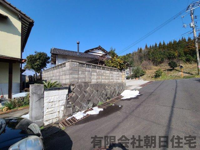 【前面道路含む現地写真】 | 玉湯町玉造中古戸建 | 前面道路含む現地写真です