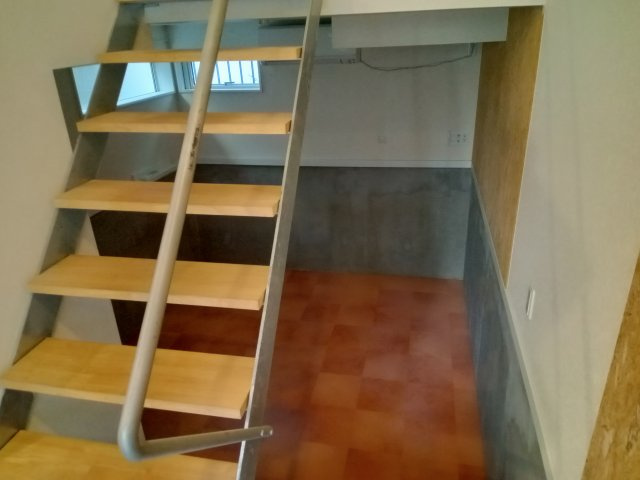 府中市府中町１丁目のアパートの寝室