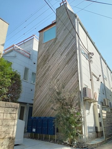 府中市府中町１丁目のアパートの外観