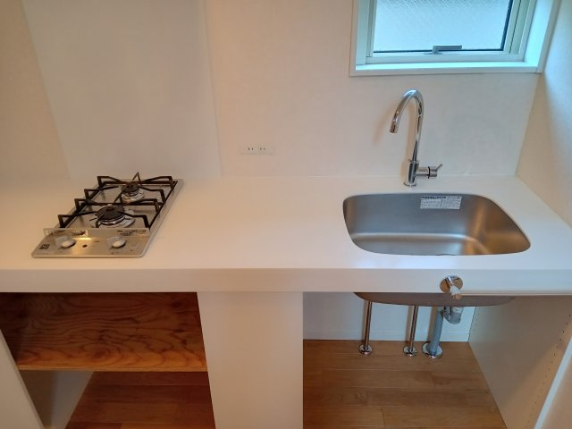 府中市府中町１丁目のアパートのキッチン