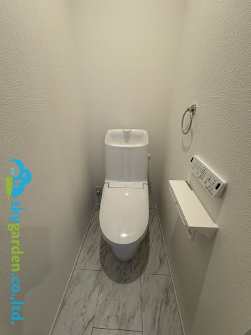 藤沢市辻堂太平台　新築戸建　全5棟1号棟のトイレ|2階のトイレ