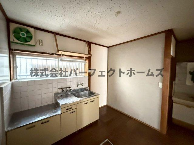 長尾家具町2丁目戸建　賃貸の居間・リビング|ゆったりとした居間です