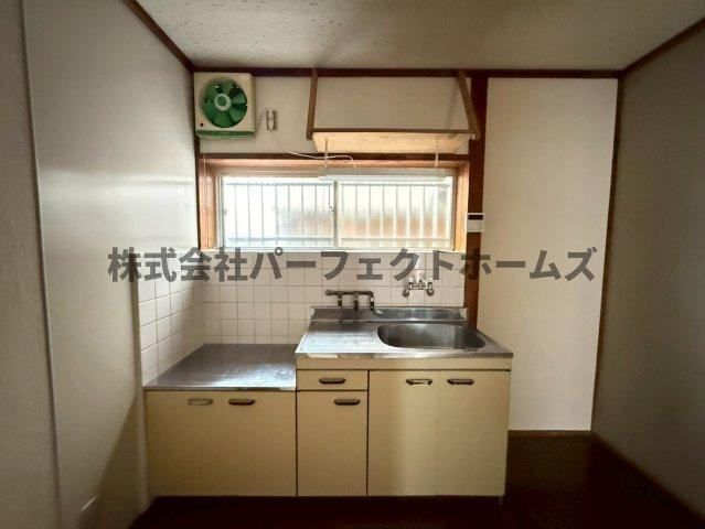 長尾家具町2丁目戸建　賃貸のキッチン|お料理しやすいキッチンです