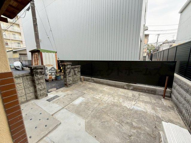 長尾家具町2丁目戸建　賃貸の設備|自転車・バイク置場スペース