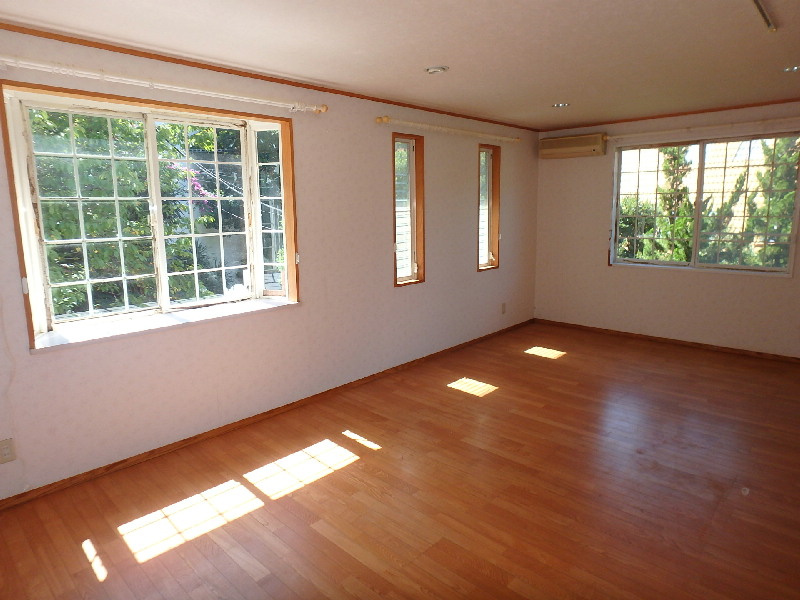 S1519R　碁石が浜貸家の洋室