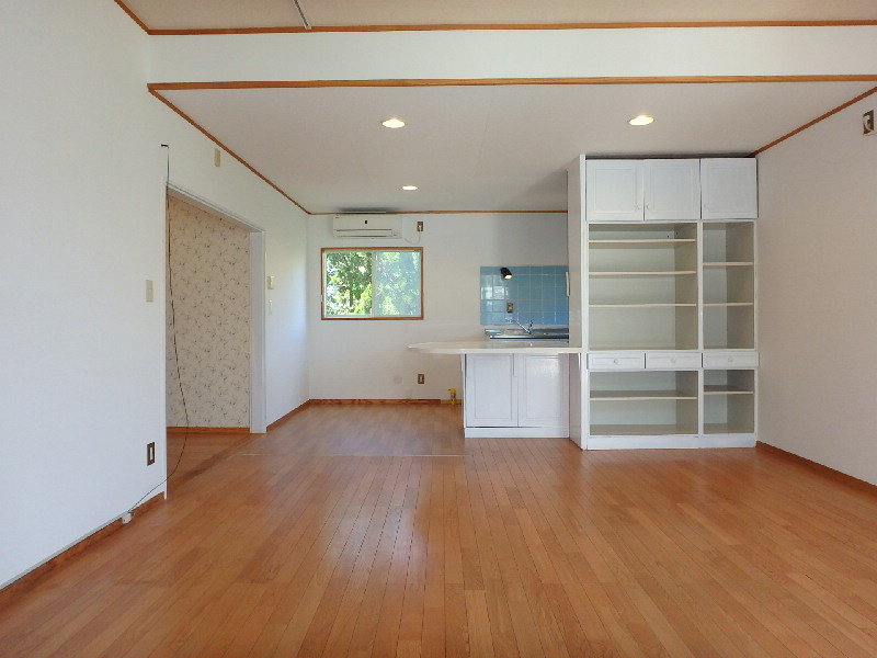 S1519R　碁石が浜貸家の居間・リビング