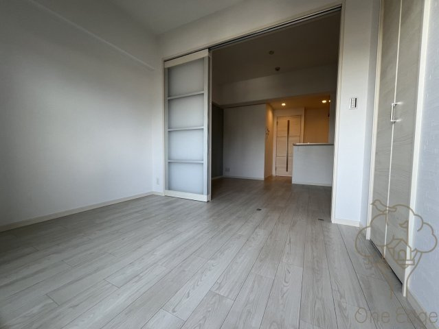 Alivis北梅田の寝室