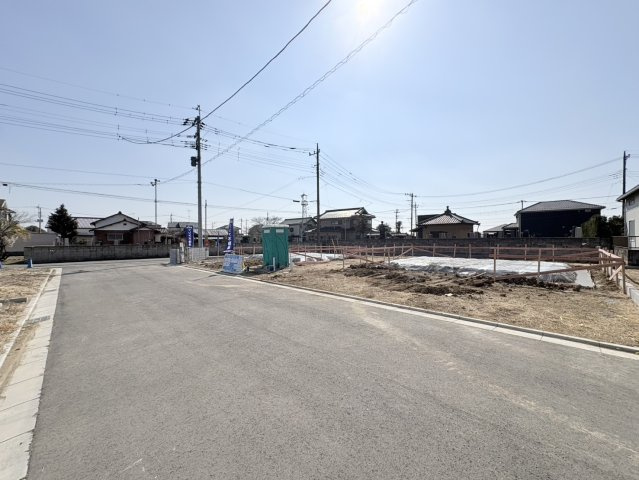 川越市菅間　新築分譲　西武新宿線『本川越駅』より5.0km　【芳野小学区】の前面道路含む現地写真