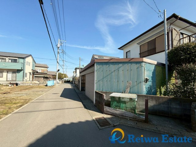 売地　高座郡寒川町倉見の前面道路含む現地写真