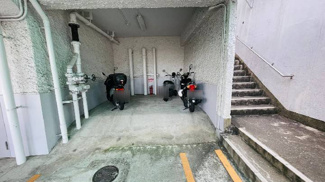 【駐車場】 | 仁川グランドハイツ | バイク置き場