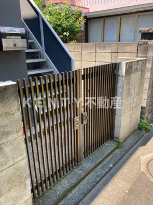 【エントランス】 | メゾフラット | ゆとりのあるエントランスです
