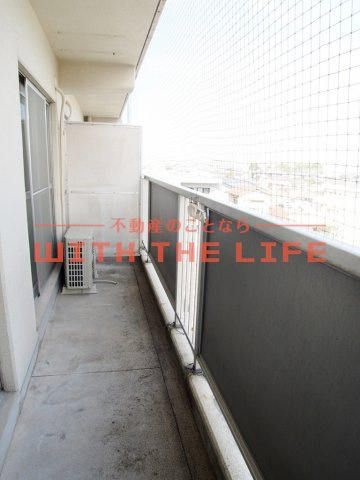 パラッツォ櫛原【キャッシュバック対象物件】のバルコニー|バルコニーからの眺めを楽しみながら食事をしませんか