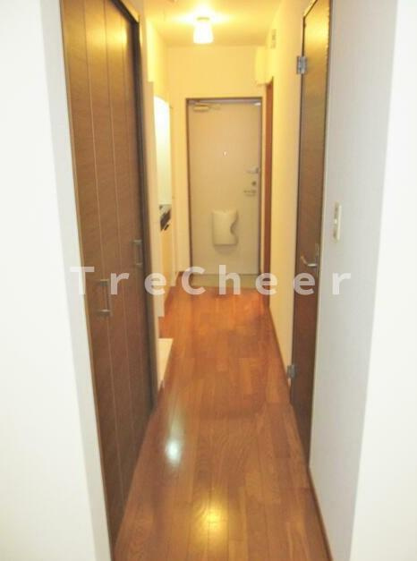 ロイヤル中十条の玄関