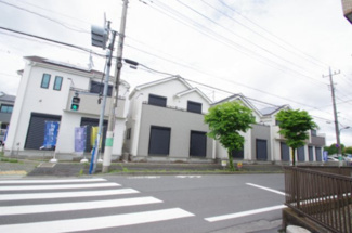 【前面道路含む現地写真】 | 【仲介手数料無料！！】府中市日新町3丁目　新築戸建て（全16棟）J号棟　5690万円