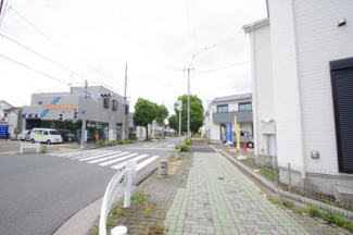 【前面道路含む現地写真】 | 【仲介手数料無料！！】府中市日新町3丁目　新築戸建て（全16棟）J号棟　5690万円