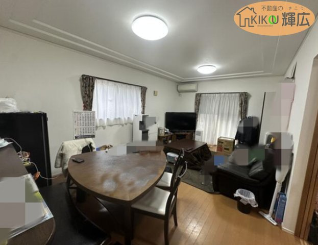 【居間・リビング】 | 高砂市阿弥陀町生石　中古戸建