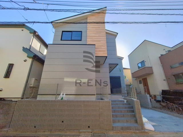 【外観】 | 西東京市中町５丁目　新築戸建て | 高いデザイン性と快適な居住性を兼ね備えた魅力的な住まいです
