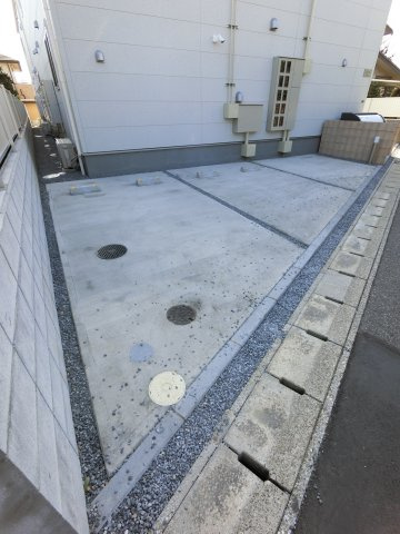 リーブルファイン若葉桜木の駐車場