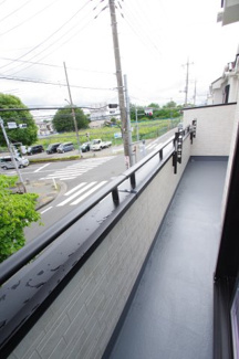 【バルコニー】 | 【仲介手数料無料！！】府中市日新町3丁目　新築戸建て（全16棟）K号棟　5590万円