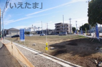 【前面道路含む現地写真】 | 【仲介手数料無料！！】府中市日新町3丁目　新築戸建て（全16棟）K号棟　5590万円 | 令和８年1月３１日撮影