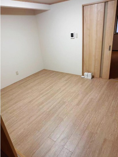 天下茶屋　中古戸建の洋室