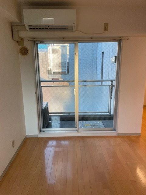 蔵前ローズガーデンの居間・リビング