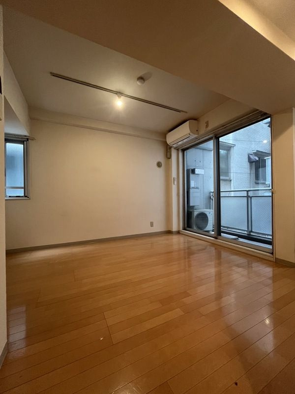 蔵前ローズガーデンの寝室