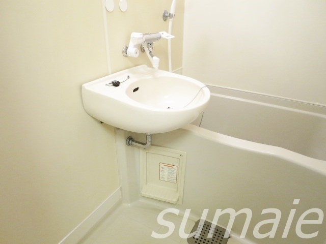 シティーシャトレＳＹの浴室|洗面台付きの浴槽です！！