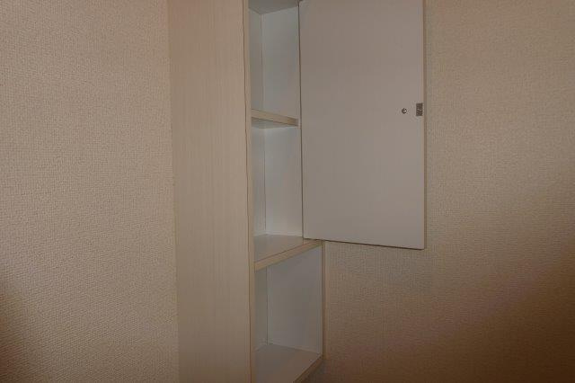 ポム・ダムールＡのトイレ|トイレ棚