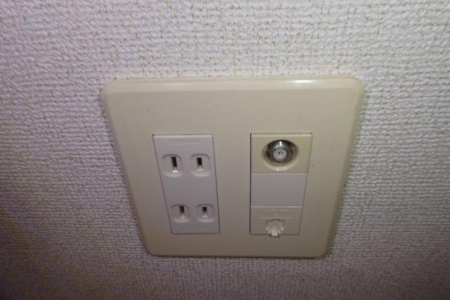 ポム・ダムールＡの設備|ＴＶジャック・電話モジュラー