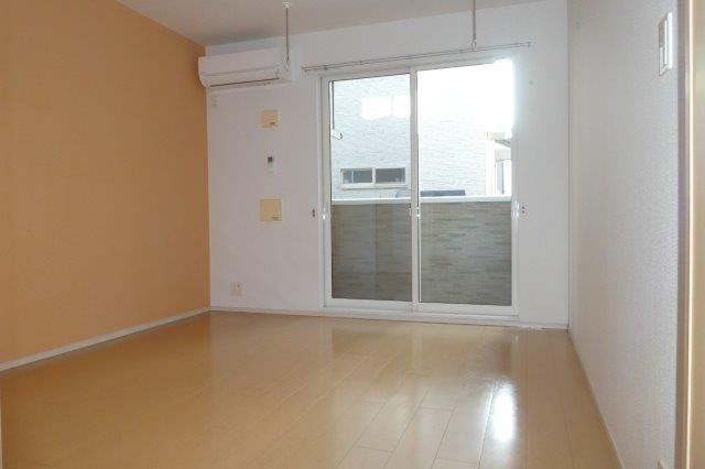 ポム・ダムールＡの居間・リビング|洋室